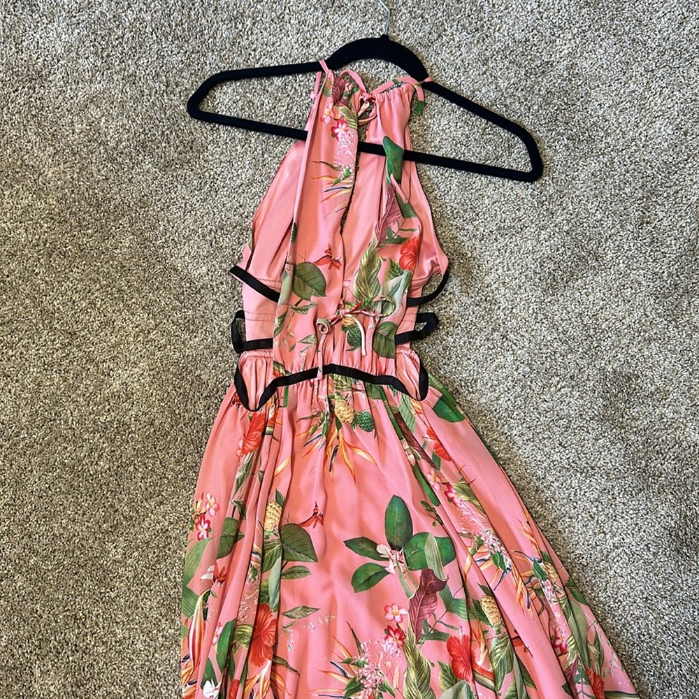 Express dress - Picture 4 of 4